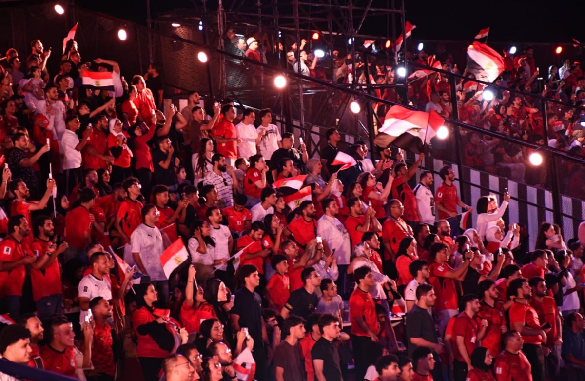 وزير الشباب والرياضة يهنئ المنتخب الوطني والجهاز الفني بالتأهل إلى دور الـ16 بكأس العالم