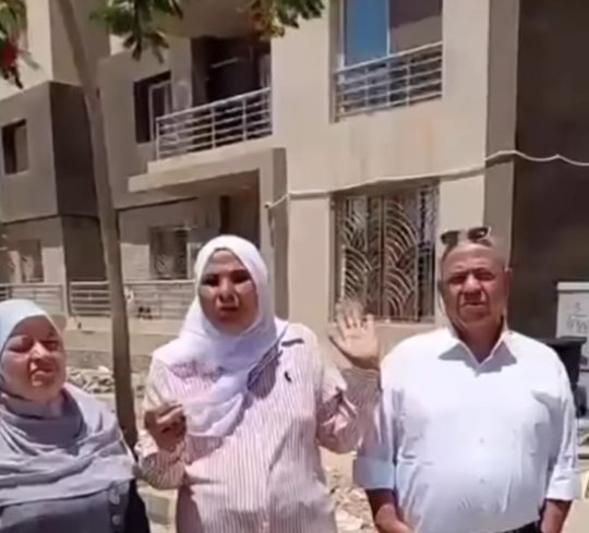 «جنة» القاهرة الجديدة تتحول إلى كابوس.. ملاك المشروع يستغيثون بسبب الإهمال وتصدعات المباني