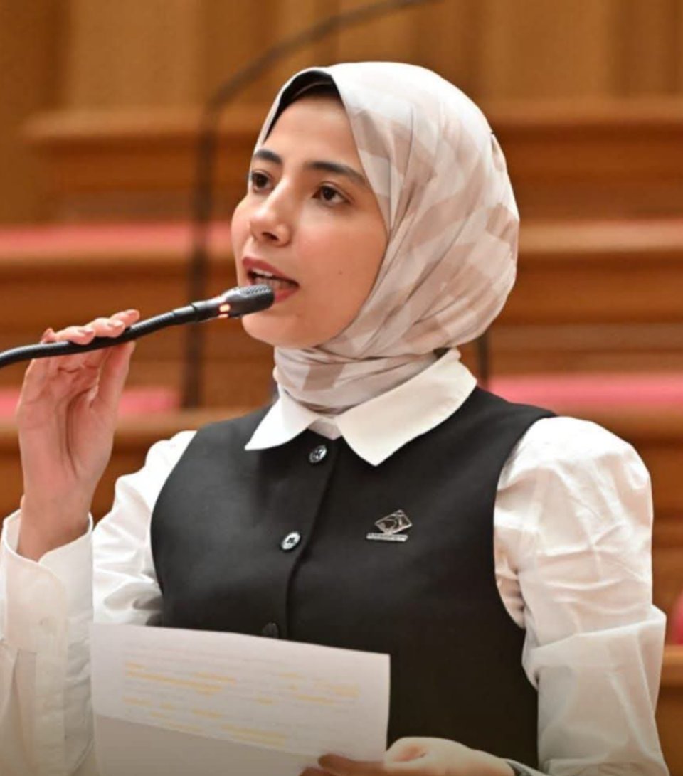 النائبة منى قشطة تعلن موافقتها على مشروع قانون إنشاء جامعة كيان للعلوم التطبيقية