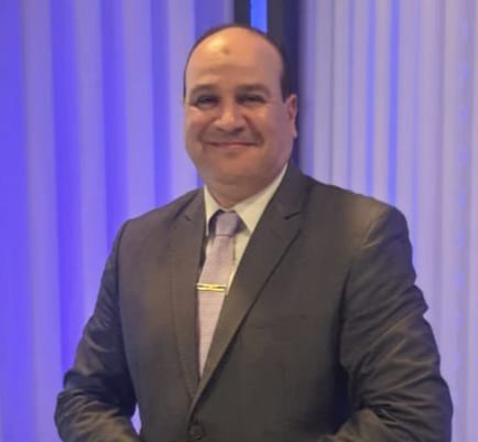 خبير اقتصادي دولي يفجّر مفاجأة لـ"خمسة سياسة": الزيادات المتتالية في أسعار الكهرباء تهدد بموجة تضخم جديدة.. ويطرح 5 سياسات لإنقاذ الاقتصاد المصري
