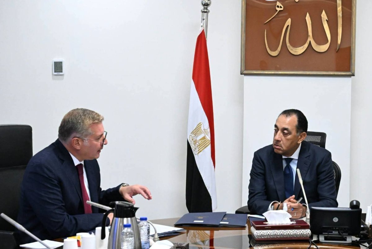 رئيس الوزراء.. يتابع مع وزير البترول عدداً من ملفات العمل
