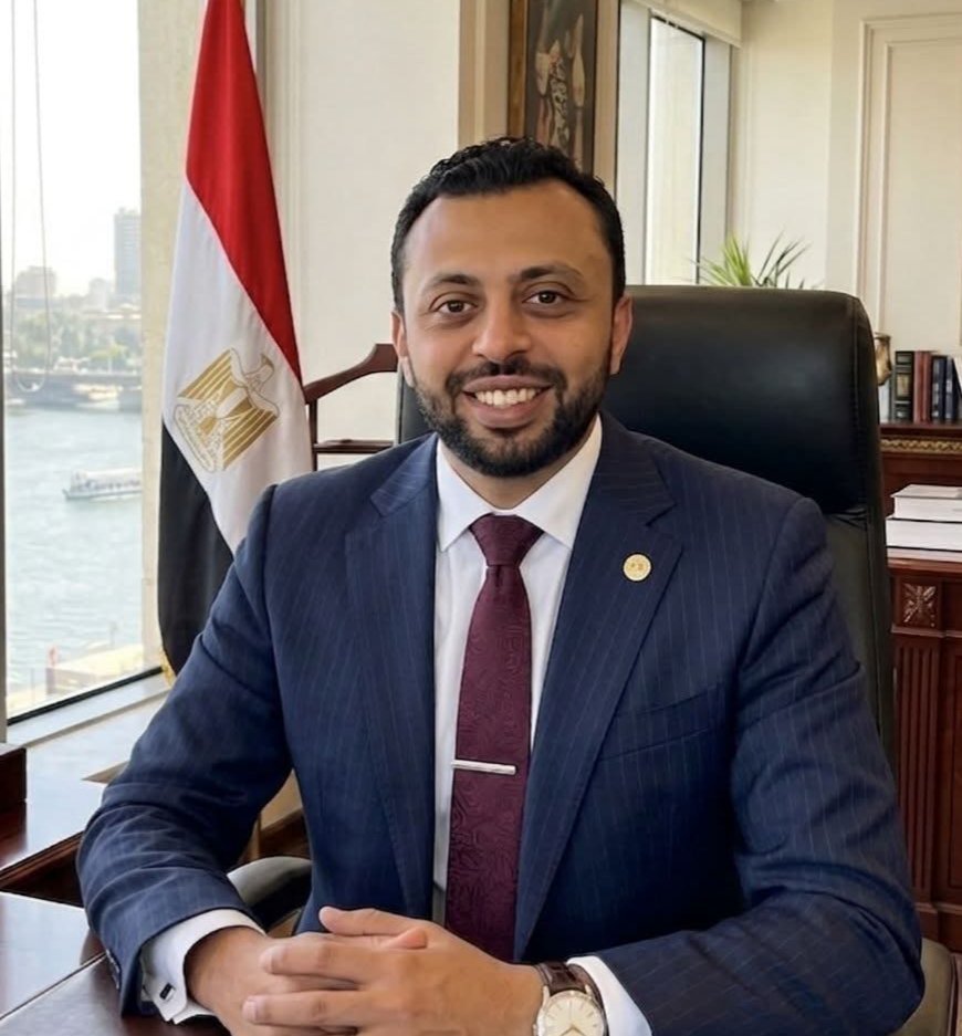الخبير الاقتصادي جون لوكا لـ"خمسة سياسة": اتوقع استمرار الزخم الإيجابي في البورصة المصرية خلال الفترة المقبلة