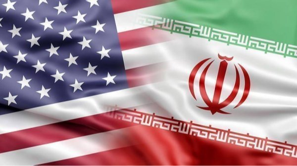 إيران تتمسك بمضيق هرمز.. وتعتبرها ورقة ضغط لإجبار ترامب على تنفيذ تعهداته
