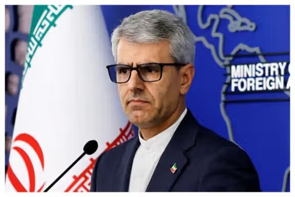 طهران تنفي مهلة الـ60 يومًا وتحمل واشنطن مسؤولية تعثر التفاهم