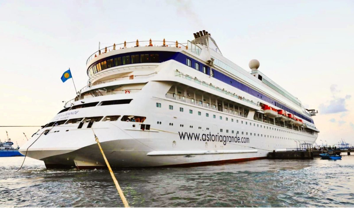 في زيارتها الأولى.. ميناء غرب بورسعيد يستقبل السفينة السياحية ASTORIA GRANDE