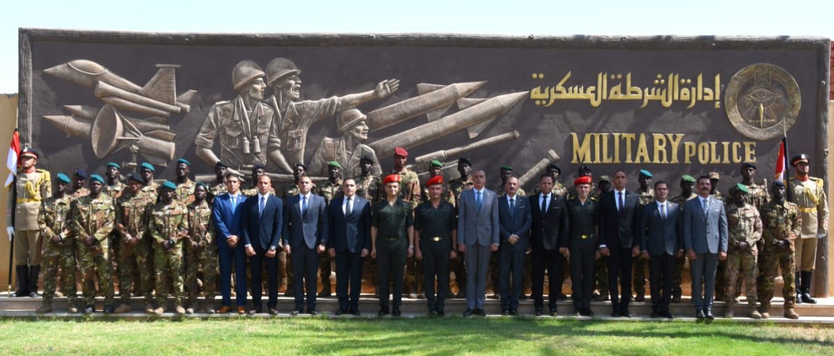 القوات المسلحة.. تنظم عدداً من الدورات التدريبية للكوادر من دولة مالى فى مجال حماية وتأمين الشخصيات الهامة