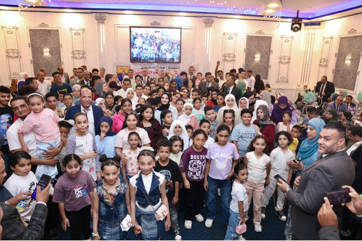 تكريم المتفوقين وحفظة القرآن من أبناء المحامين.. والنقيب: يجسد اهتمامنا بالجيل الجديد