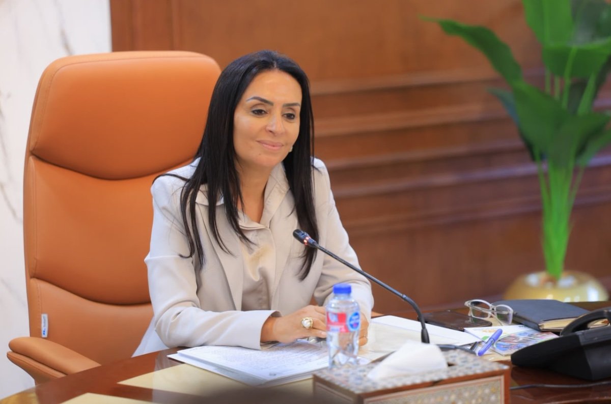 ما وراء لقاء مايا مرسي والنواب.. مطالب تحسين الخدمات للمواطنين كافة