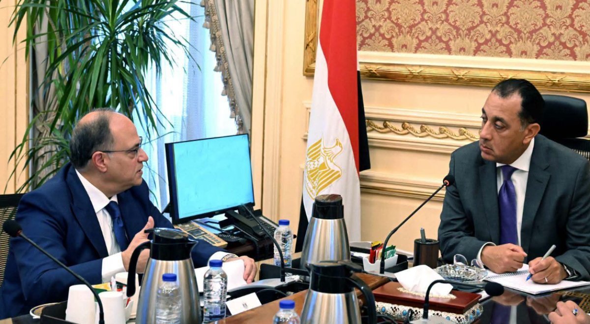 رئيس الوزراء يلتقي رئيس هيئة الدواء المصرية.. إنجاز دولي جديد يعزز ريادة مصر في صناعة الدواء