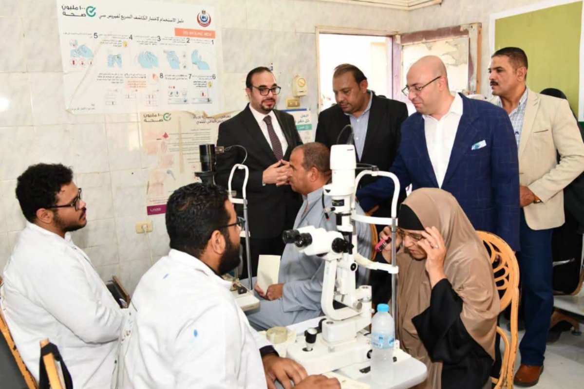 رئيس الوزراء يستعرض نتائج قافلة طبية شاملة بمحافظة الفيوم نظمتها اللجنة الطبية العليا والاستغاثات
