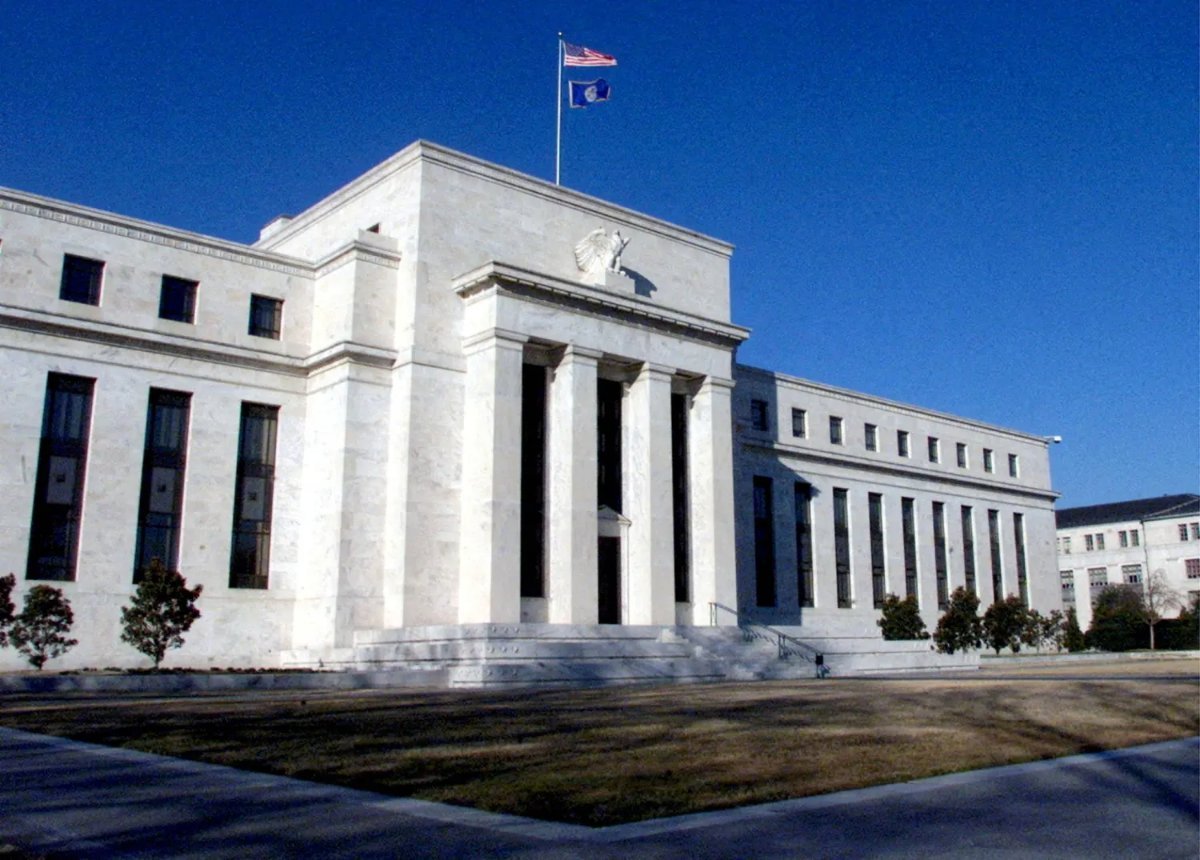 أسعار الفائدة الأمريكية ترتفع إلى 4% بقرار من الاحتياطي الفيدرالي
