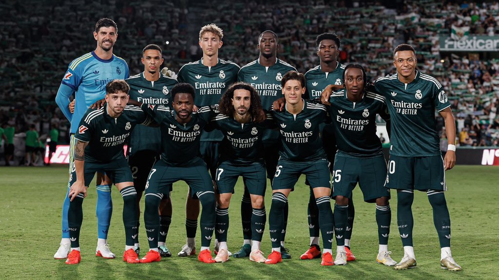 ريال مدريد يهاجم التحكيم بعد خسارة الديربي.. ويكشف 3 لقطات مثيرة للجدل