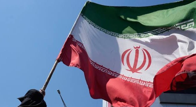 طهران تحذر من استخدام أراضي المنطقة لشن هجمات أمريكية