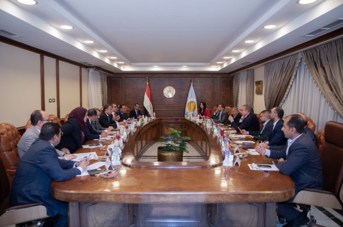الشعب الجمهوري ينظم حلقة نقاشية بشأن تنظيم التطوير العقاري وسبل تحقيق التوازن بين حقوق المواطنين والمطورين