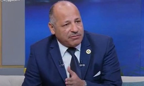 اللواء عادل العمدة لـ«خمسة سياسة»: تفويض وزير الدفاع بإعلان التعبئة العامة إجراء قانوني ودستوري واستراتيجي يفرضه الظرف الإقليمي