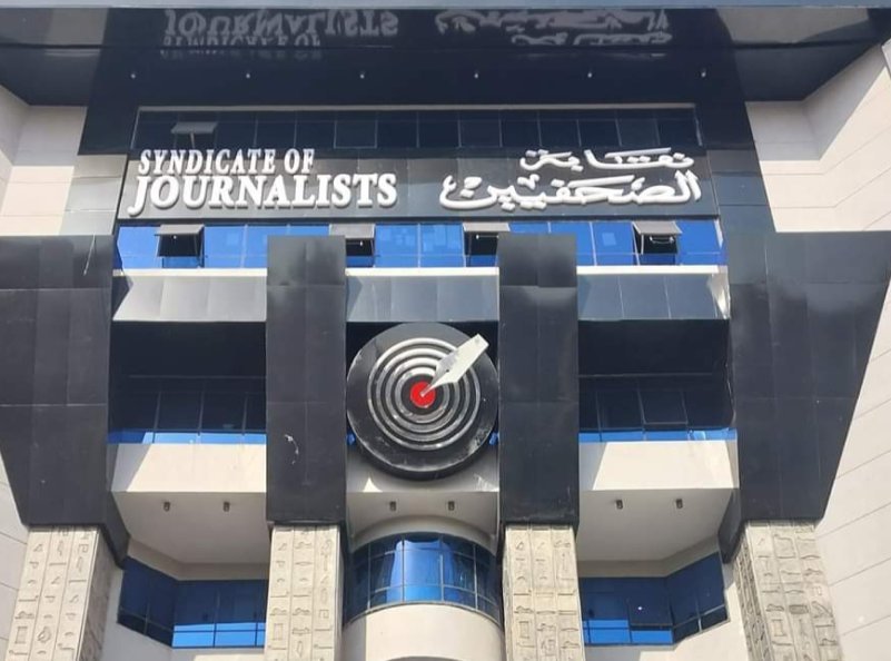 مبادرة شاملة لإنقاذ صحفيي المواقع والصحف الخاصة.. و«البلشي» يعد بالحل ويطلب دعم الشرفاء