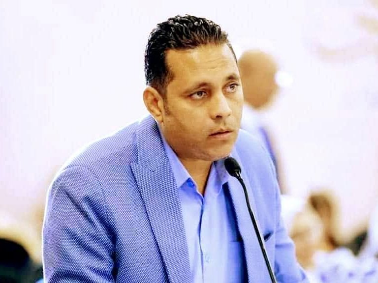 أحمد العناني لـ«خمسة سياسة»: السيطرة على ميون وميناء المخا وذُباب تعزز قدرة الحوثيين على تهديد الملاحة الدولية