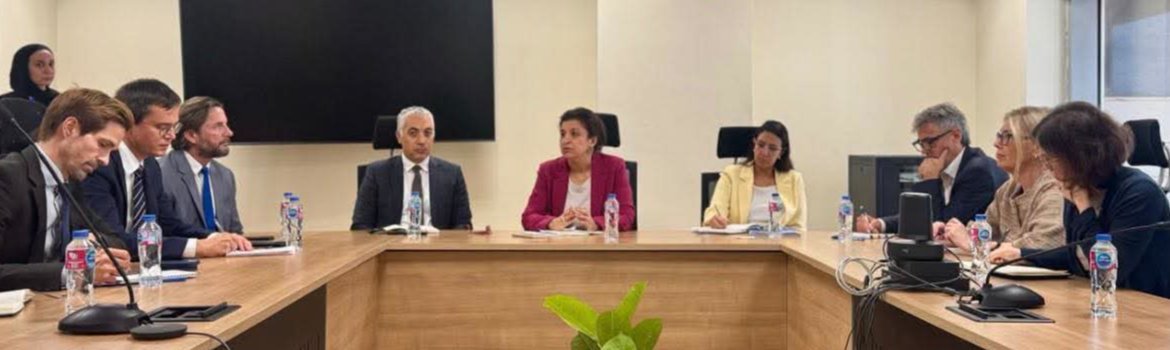 مساعد وزير الخارجية للهجرة تستقبل وفداً من المجموعة الاستشارية للمانحين للمنظمة الدولية للهجرة