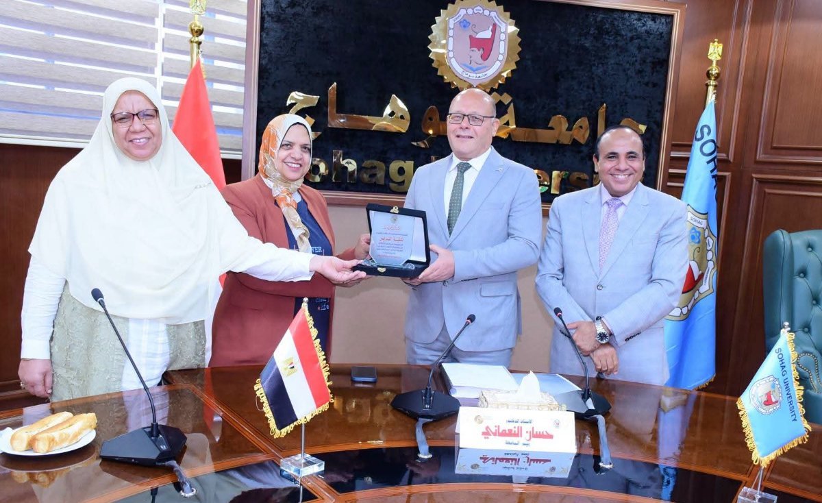 الطب البشري المركز الأول والعلوم الثاني.. جامعة سوهاج تعلن نتائج مسابقة أفضل كلية في خدمة المجتمع