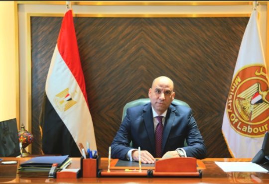 «550 فرصة شغل».. وزارة العمل تفتح باب التقديم لشباب 6 محافظات بالصعيد بـ«النساجون الشرقيون».. اعرف ميعاد محافظتك