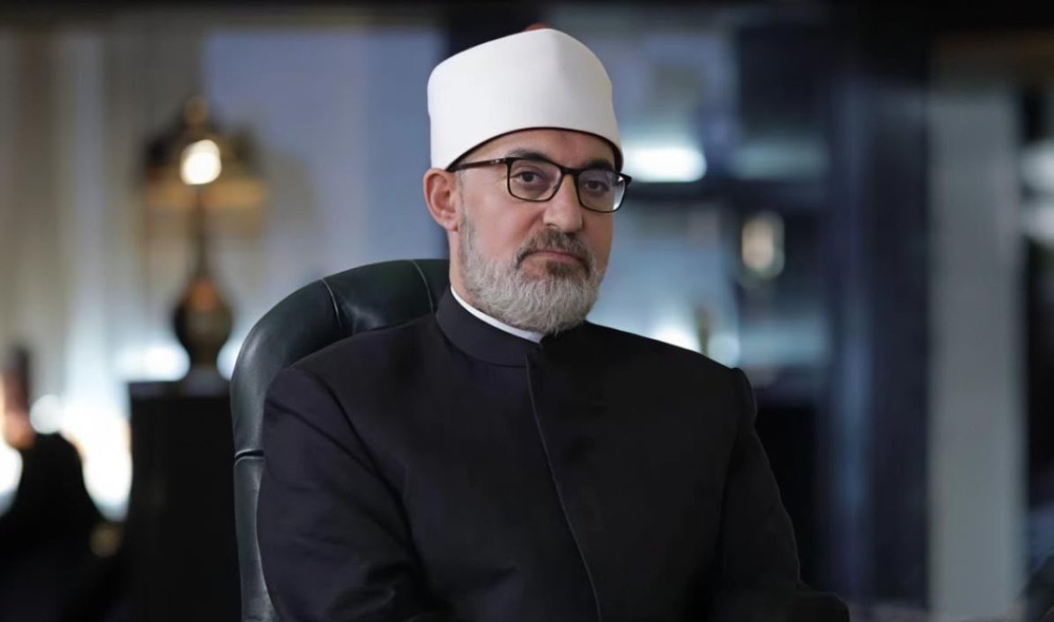مفتي الجمهورية يثمِّن دعوة شيخ الأزهر إلى تشكيل لجنة وساطة عاجلة لإنهاء الحروب والصراعات في المنطقة العربية