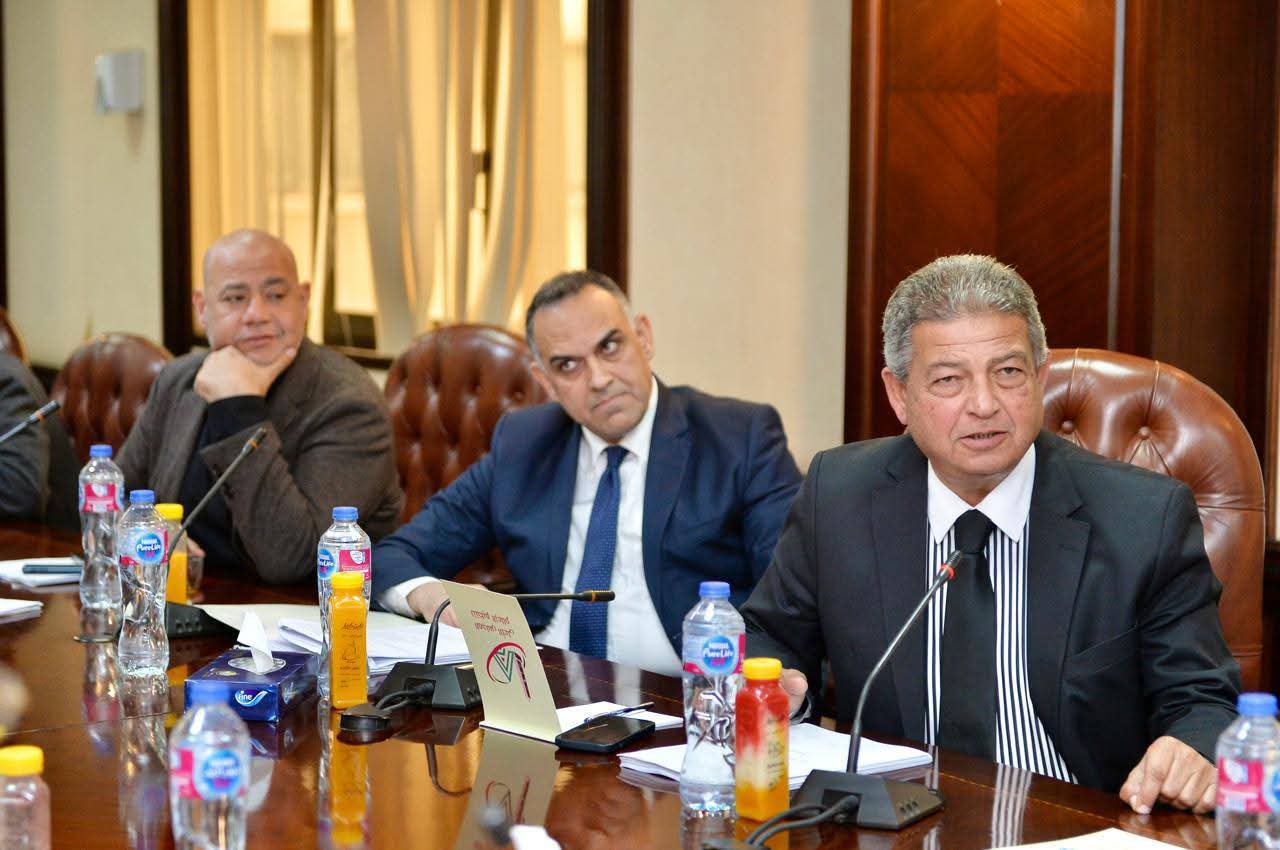 الأعلى للإعلام يناقش مع أعضاء "لجنة الصياغة" التقرير النهائي للجنة تطوير الإعلام