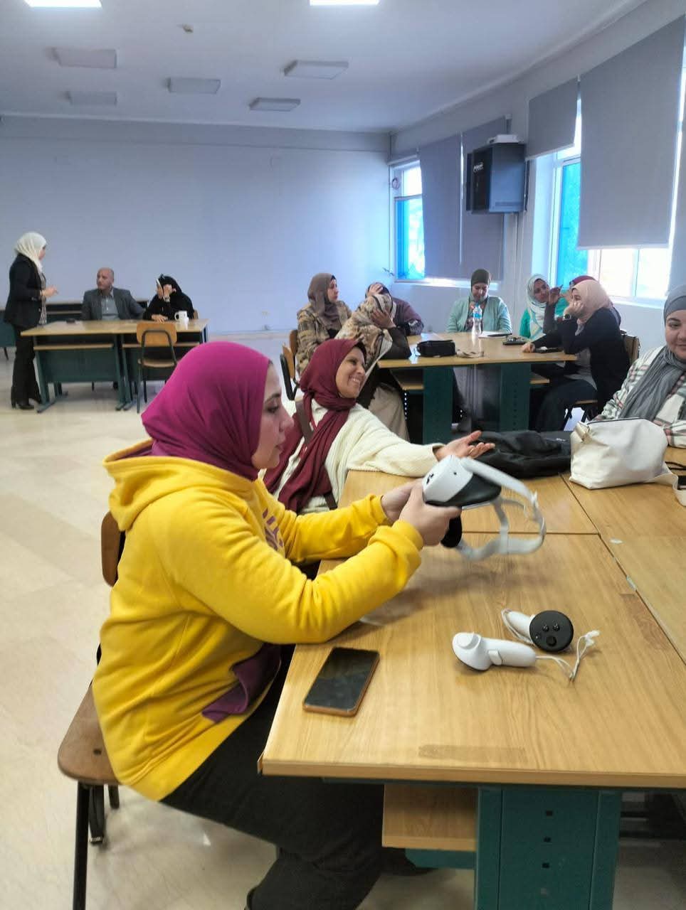 تدريب 110 معلمة على تقنيات الواقع الافتراضي والمعزز لتعزيز التعلم المبكر