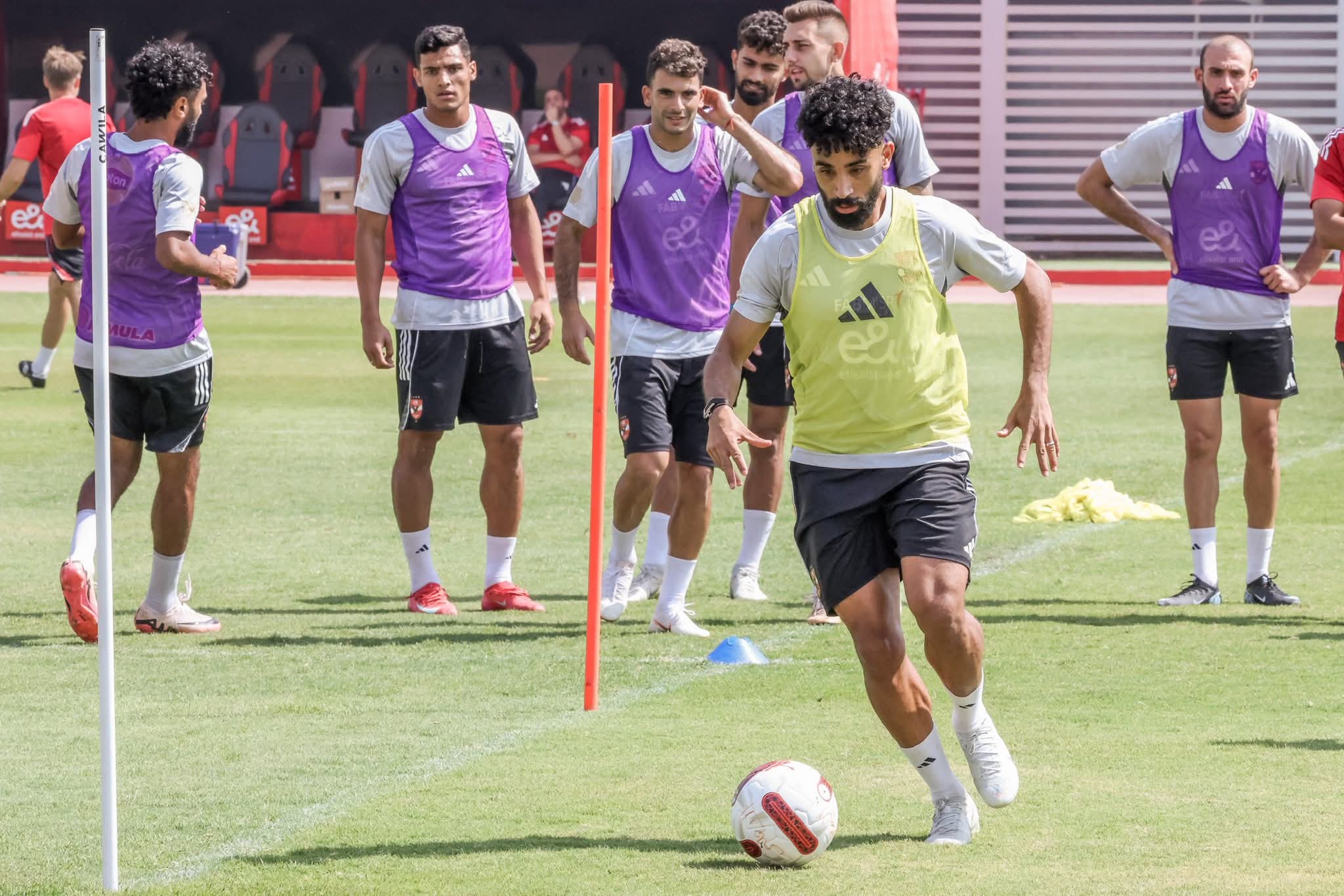 (خاص)مروان عطية يعود لتشكيل الأهلي الأساسي أمام إنبي