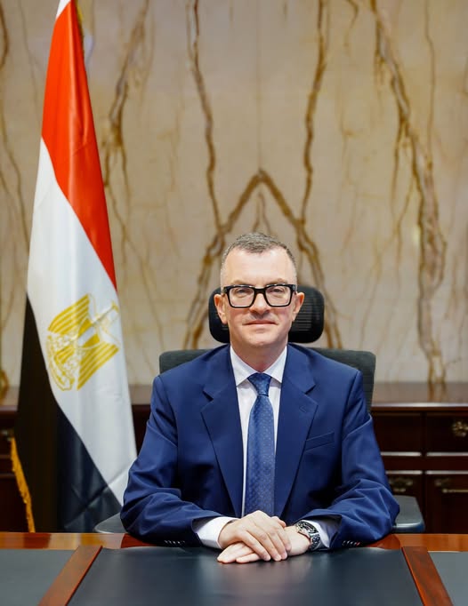 بروفايل |  أحمد رستم.. خبير اقتصادي بخبرة دولية تقود برامج الإصلاح والتنمية