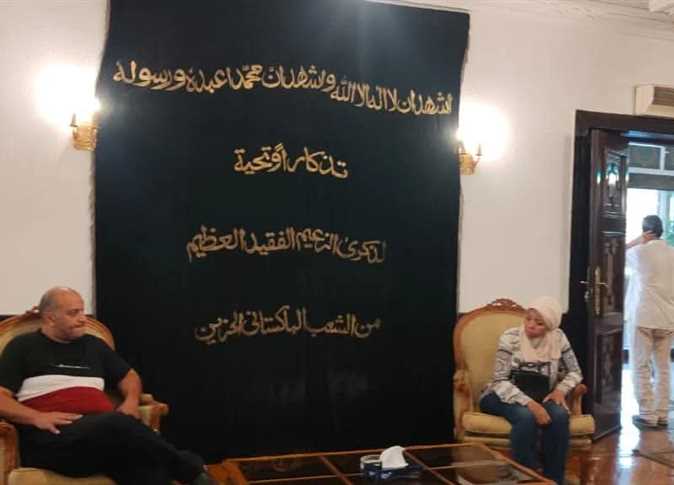 لإحياء ذكرى ثورة يوليو.. توافد العشرات على ضريح عبد الناصر