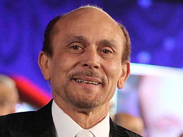محمد صبحي يُصاب بأزمة قلبية ونقله للمستشفى لتلقي العلاج