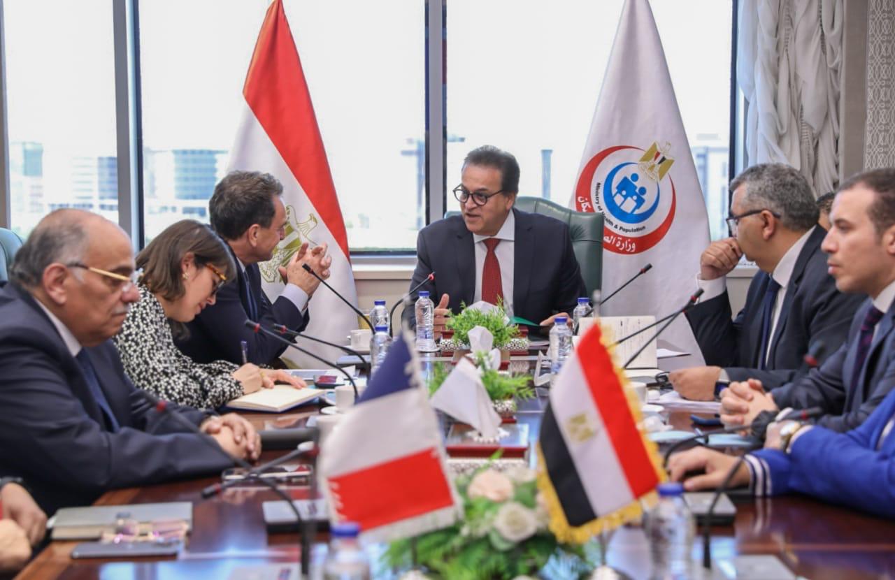 الدكتور خالد عبد الغفار  يستقبل سفير فرنسا بمصر للإتفاق على تنفيذ خطة لتقديم المساعدات الإنسانية لقطاع غزة