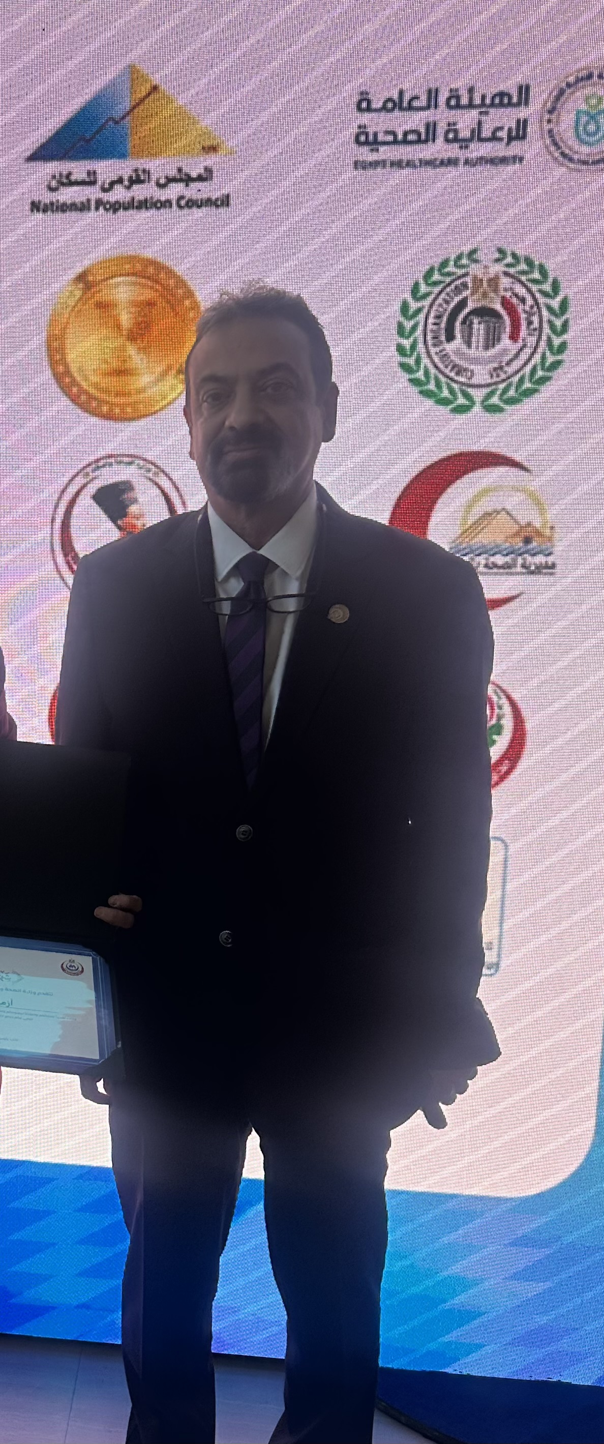 الدكتور حسام عبد الغفار : الإنسان هو أساس نجاح المنظومة الصحية (خاص)