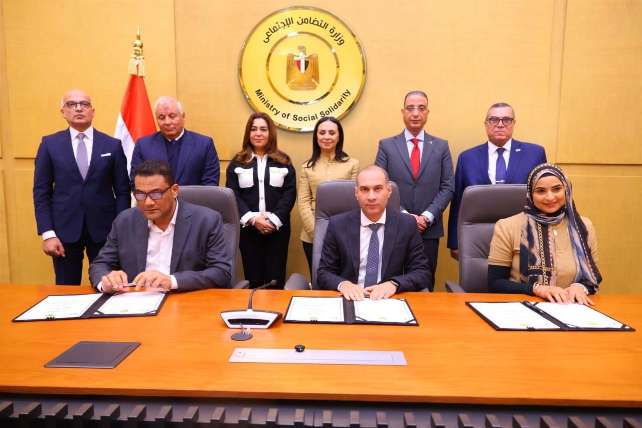بقيادة وزيرة التضامن.. تعاون موسع مع المحافظات و الجامعات  لتطوير خدمات حديثي الولادة