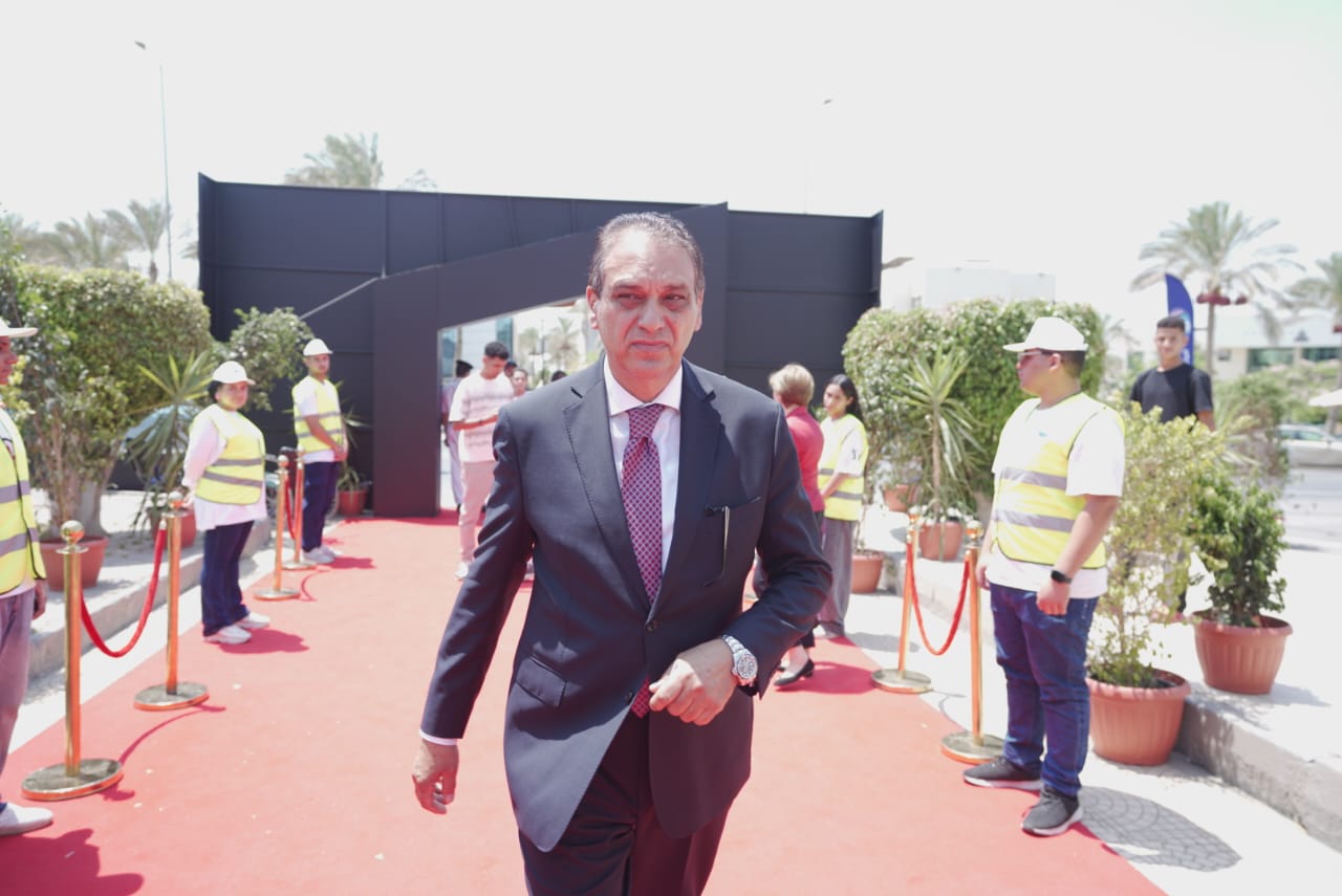 المستشار علاء فؤاد يدلي بصوته في انتخابات الشيوخ 2025 ويشيد بالإقبال والمشاركة الوطنية