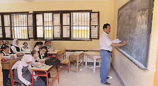 %21 انخفاض في عدد المدرسين.. التلاميذ بلا معلمين مع انطلاق العام الدراسي