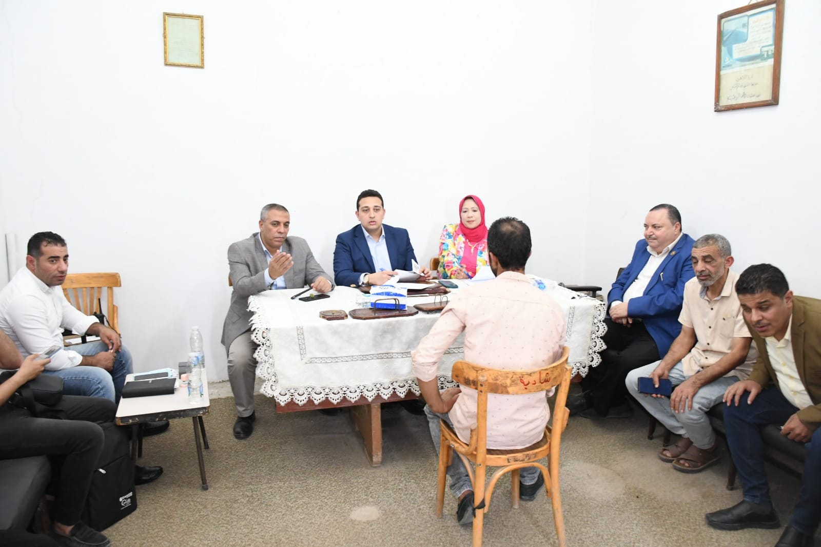 بناءً علي توجيهات محافظ الفيوم..  نائب المحافظ يعقد لقاءً لخدمة المواطنين بقرية اللاهون مركز الفيوم