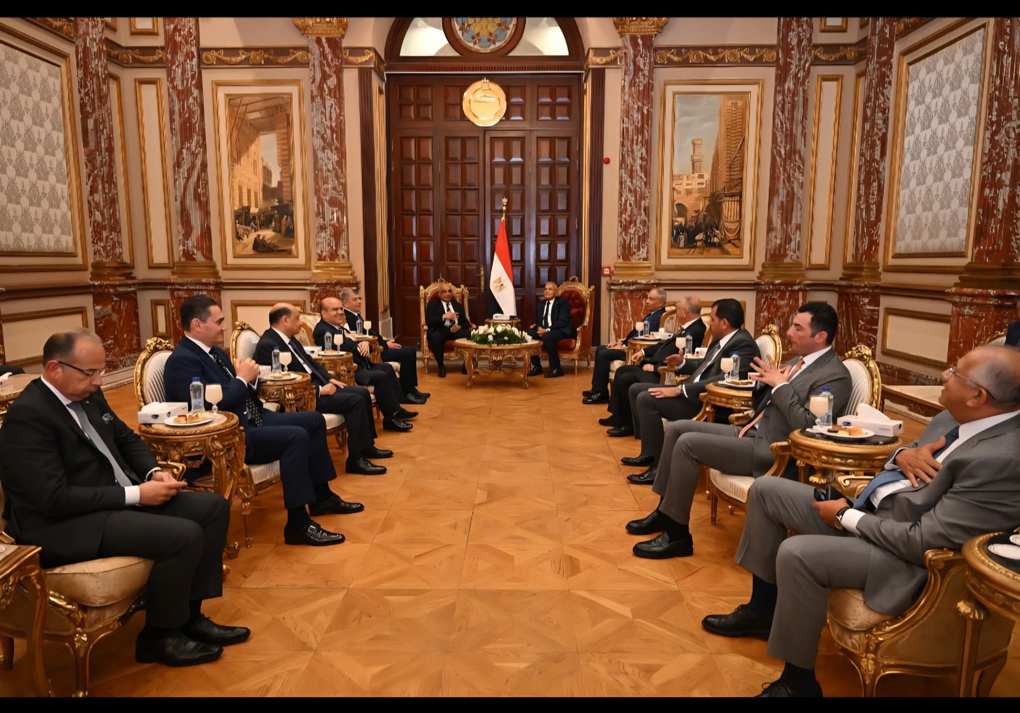تعزيزًا للتنسيق المؤسسي.. لقاء بين رئيس مجلس الشيوخ ووزير العدل