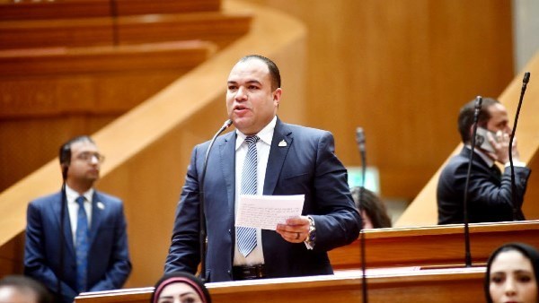 رئيس برلماني يحذر من تفاقم الدين العام ويطالب بإصلاح هيكل الإنفاق
