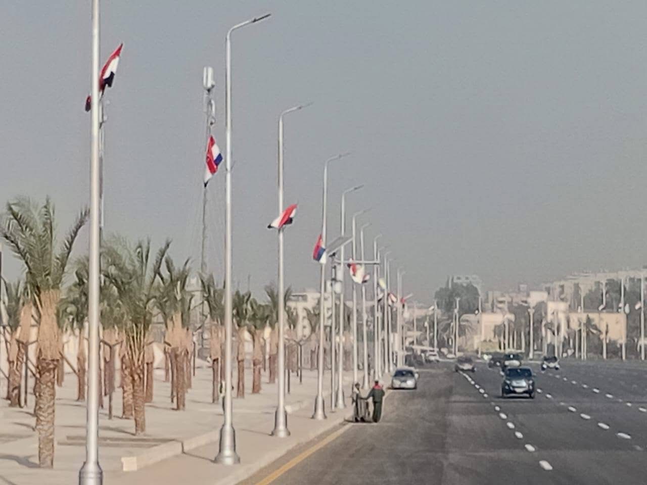 محافظ الجيزة: تعليق الأعلام على الطرق المؤدية للمتحف المصري الكبير