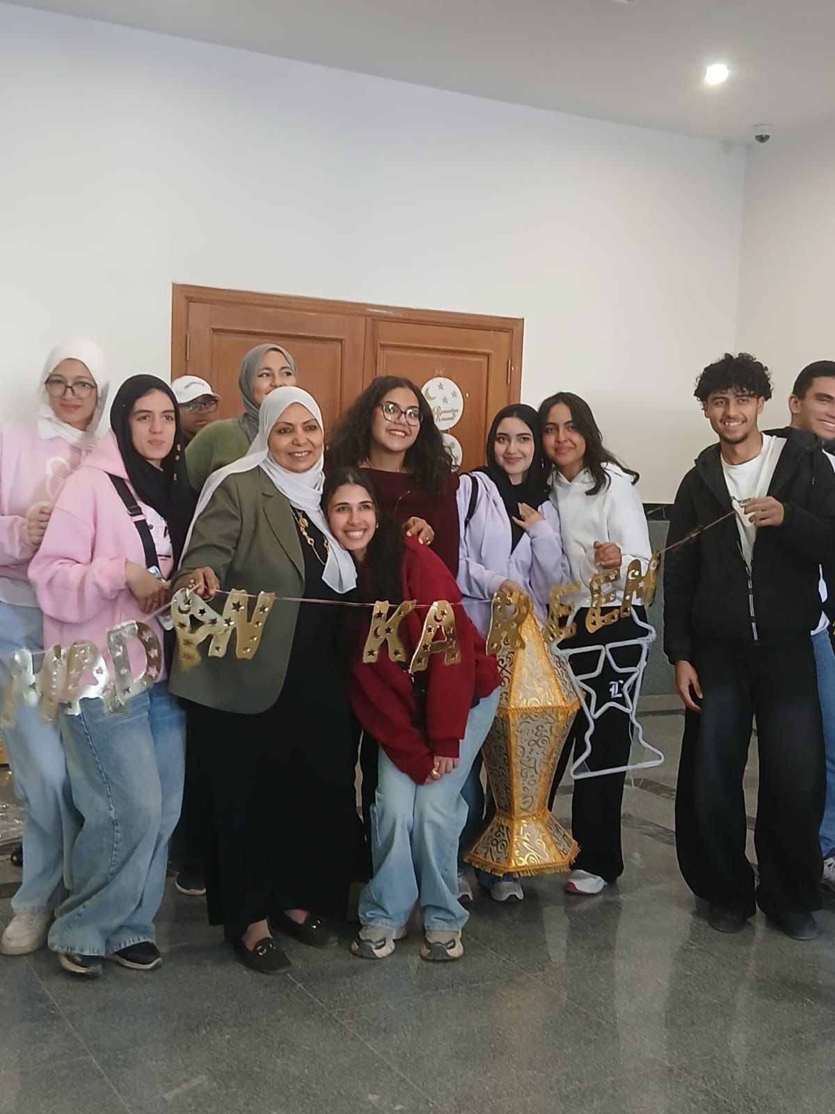 طلاب جامعة القاهرة الأهلية يحيون الأجواء الرمضانية  يعكس روح الأسرة الجامعية
