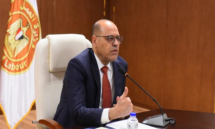 مكتب التمثيل العمالي بجدة يتحرك بشكل عاجل لبحث مطالب 250 عاملًا مصريًا