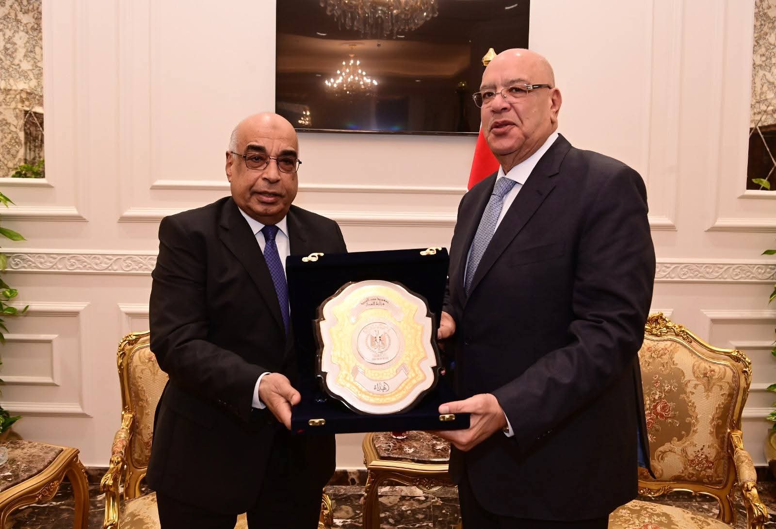 رئيس مجلس النواب يستقبل وزير العدل للتهنئة بمنصبه