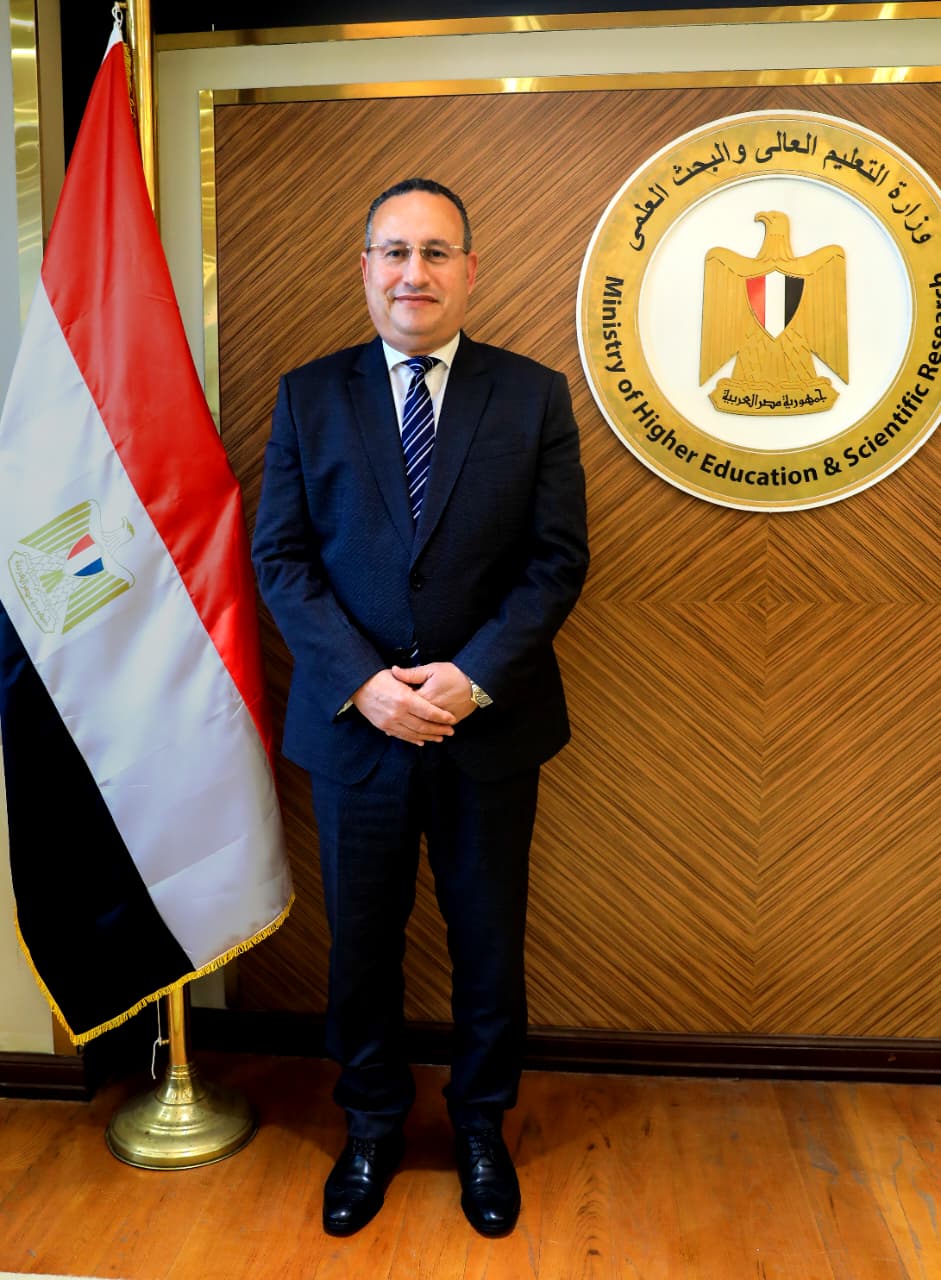 عبد العزيز قنصوه: الجامعات المصرية على طريق المنافسة العالمية وربط البحث العلمي بسوق العمل”