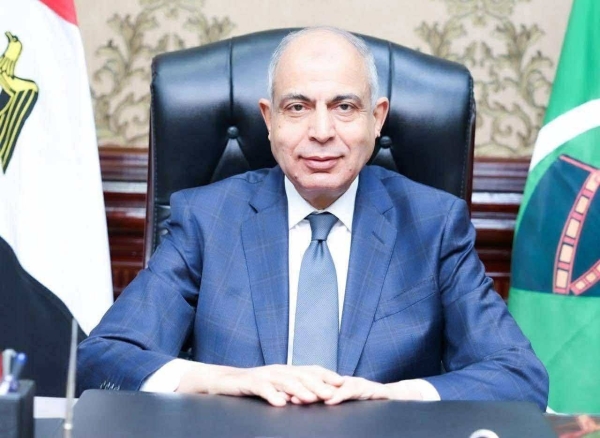 محافظ المنيا يترأس المجلس التنفيذي ويؤكد الأمن الغذائي والانضباط