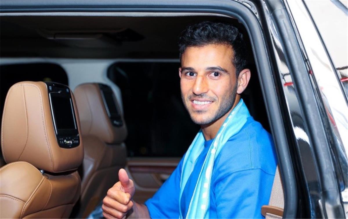 حمدي فتحي يسافر مع الوكرة لمعسكر إسبانيا استعدادًا للموسم الجديد رغم مفاوضات بيراميدز
