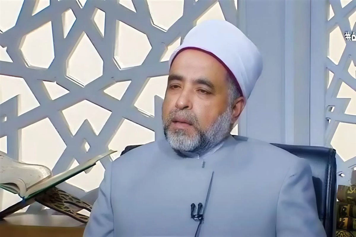 هل يجوز للخاطب أن تكشف له مخطوبته المنتقبة وجهها؟.. أمين الفتوى يجيب