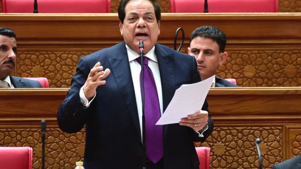 أبو العينين: أدعو لتبني استراتيجية جديدة لتحويل مصر إلى مركز عملاق لتداول ونقل وتخزين الطاقة بين دول الخليج وأوروبا