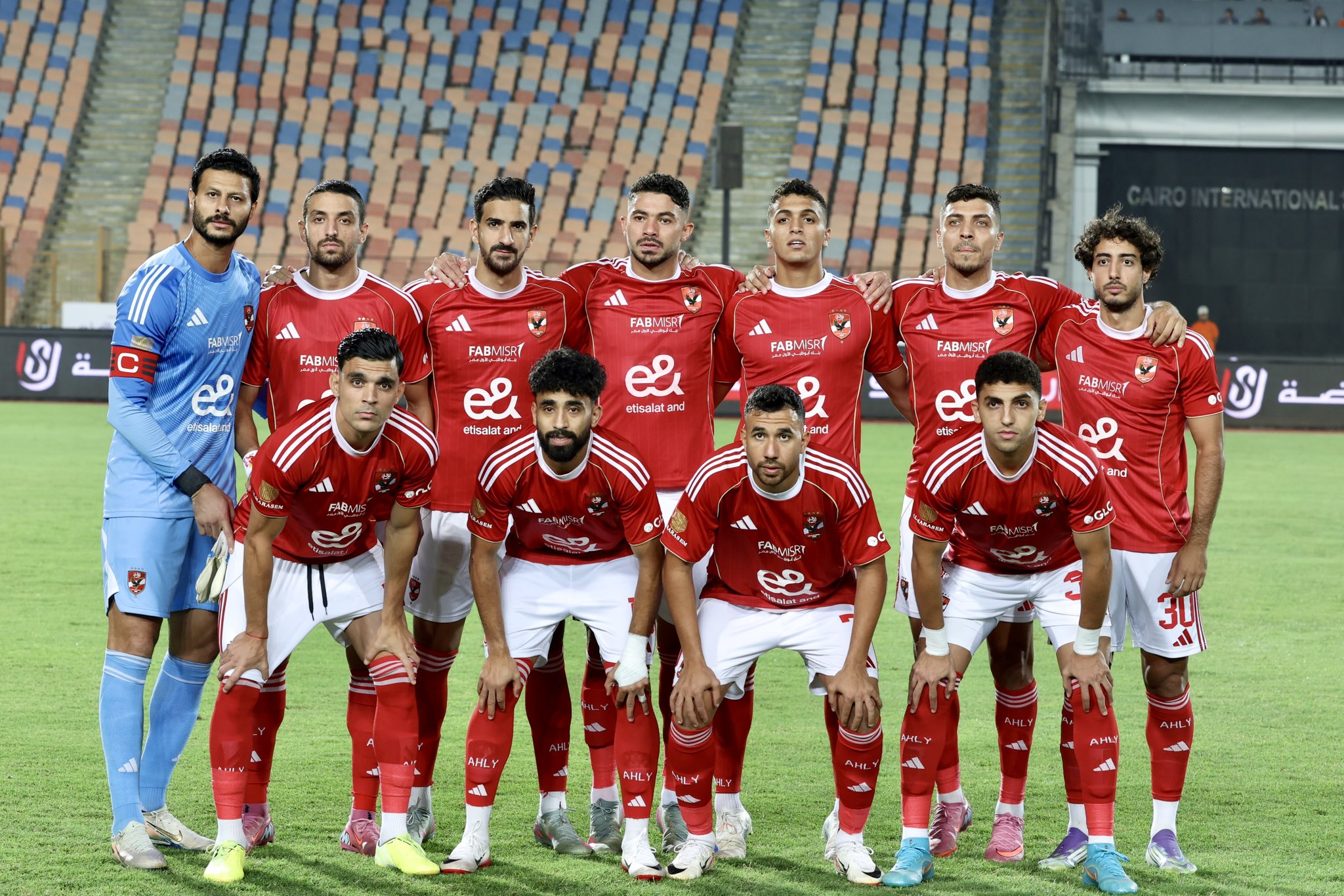 تشكيل الأهلي الرسمي لمواجهة سموحة في الدوري المصري