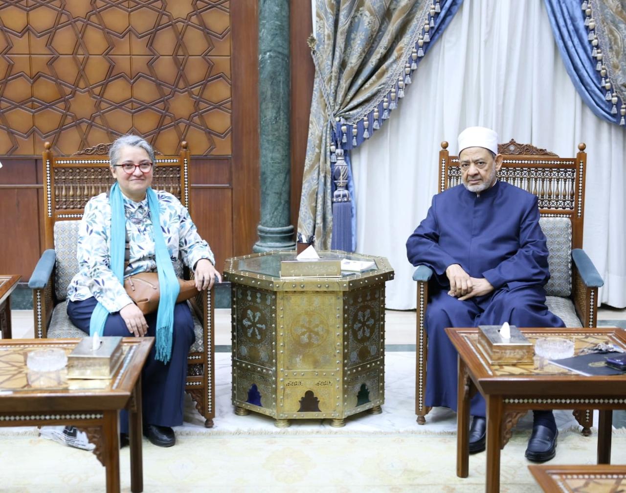 ثقافة في مواجهة النسيان.. شيخ الأزهر يؤكد على أهمية القراءة والترجمة